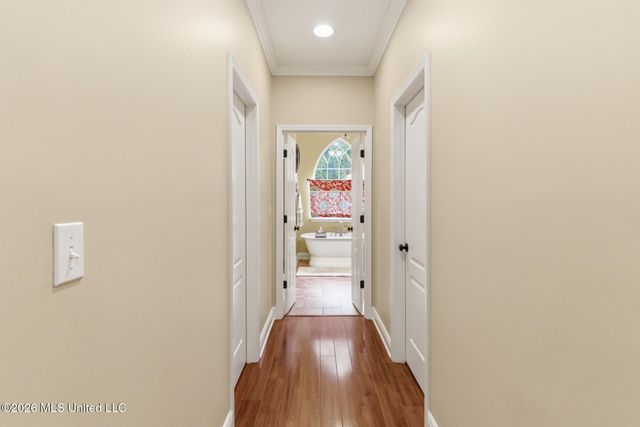 97 Crystal Creek, Hattiesburg, MS 39402