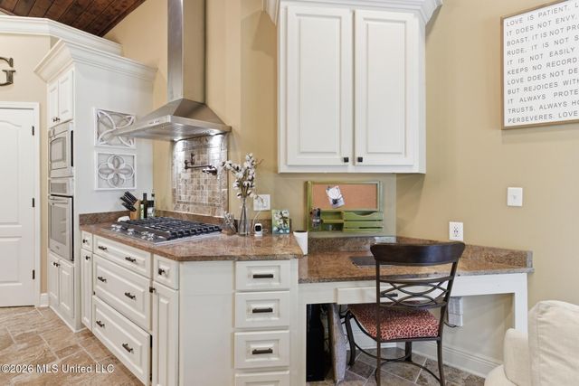 97 Crystal Creek, Hattiesburg, MS 39402