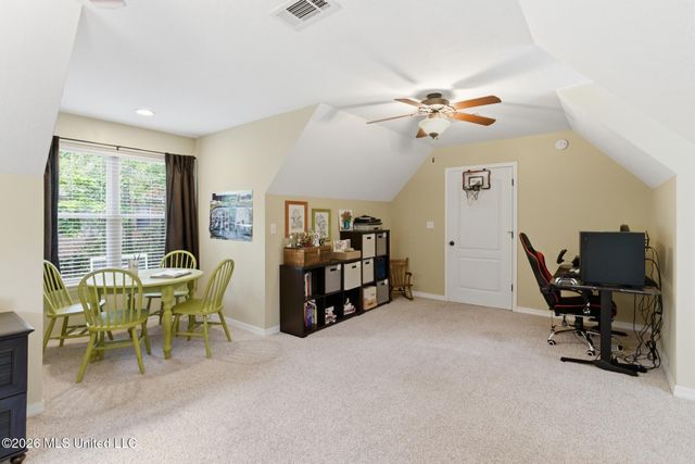 97 Crystal Creek, Hattiesburg, MS 39402
