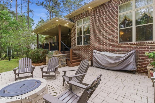 97 Crystal Creek, Hattiesburg, MS 39402