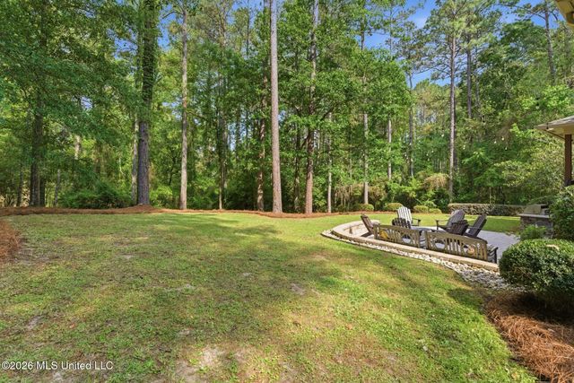 97 Crystal Creek, Hattiesburg, MS 39402