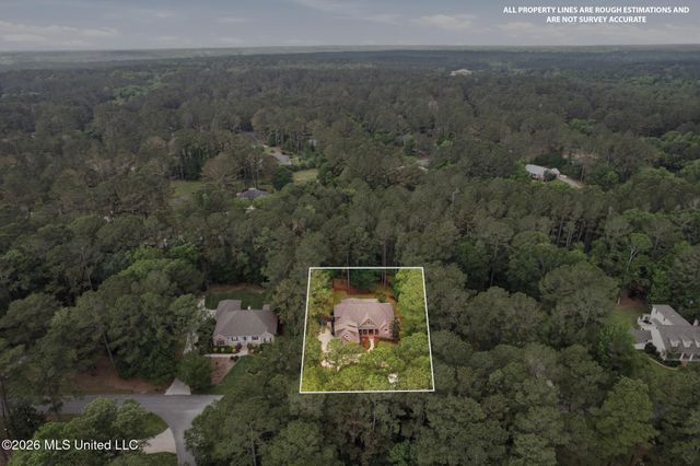 97 Crystal Creek, Hattiesburg, MS 39402