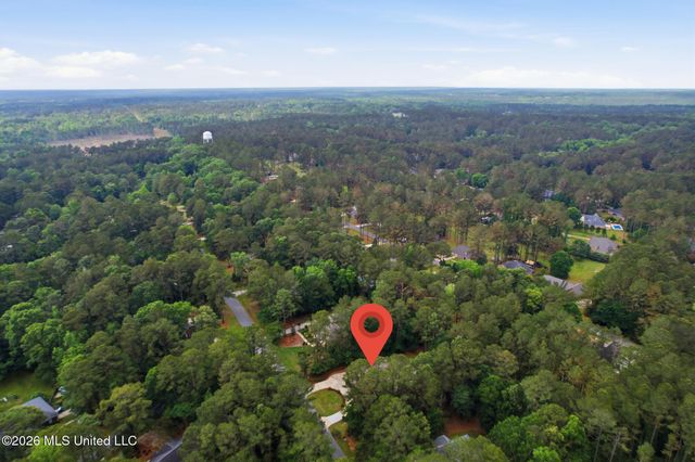 97 Crystal Creek, Hattiesburg, MS 39402