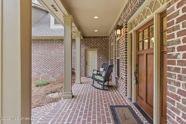 97 Crystal Creek, Hattiesburg, MS 39402