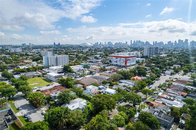 2255 SW 10th St B, Miami, FL 33135