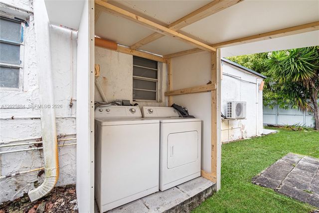 2255 SW 10th St B, Miami, FL 33135