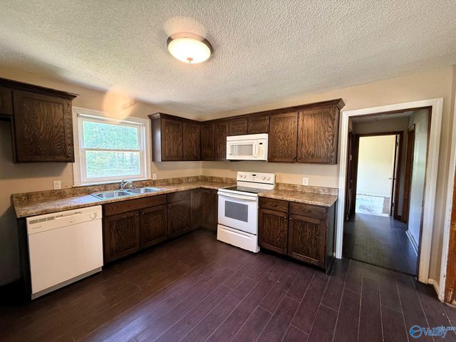 2009 10th Street SE, Decatur, AL 35601