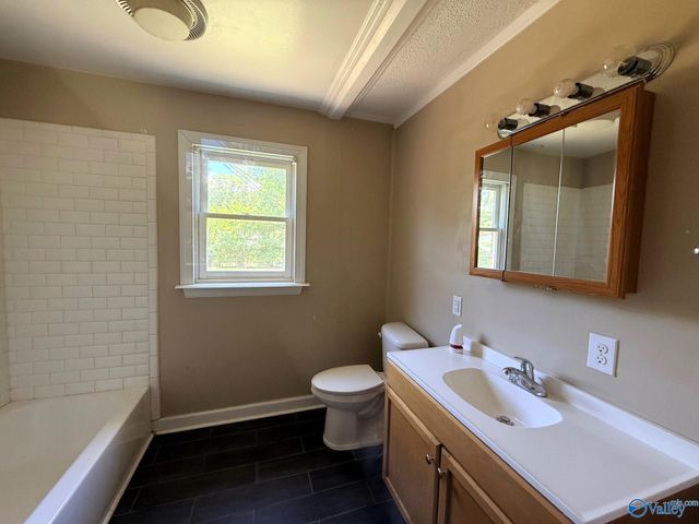 2009 10th Street SE, Decatur, AL 35601