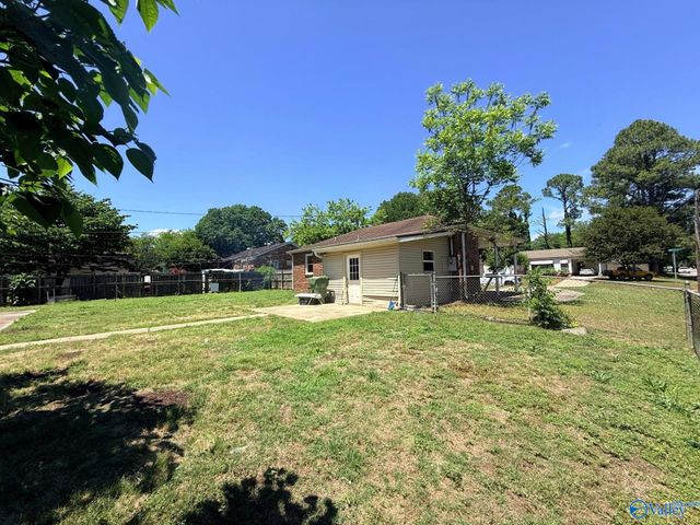 2009 10th Street SE, Decatur, AL 35601