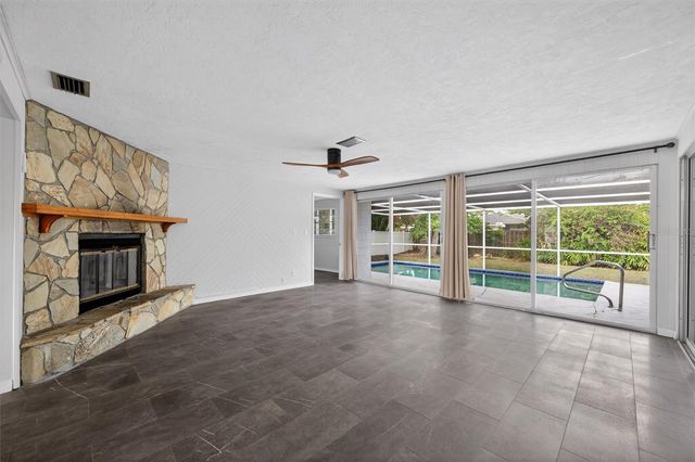 7464 CASS CIRCLE, Sarasota, FL 34231