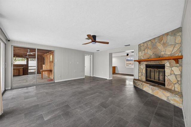 7464 CASS CIRCLE, Sarasota, FL 34231