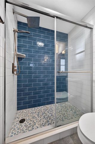 7464 CASS CIRCLE, Sarasota, FL 34231