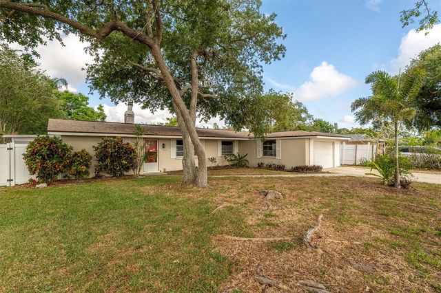 7464 CASS CIRCLE, Sarasota, FL 34231