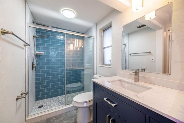 7464 CASS CIRCLE, Sarasota, FL 34231