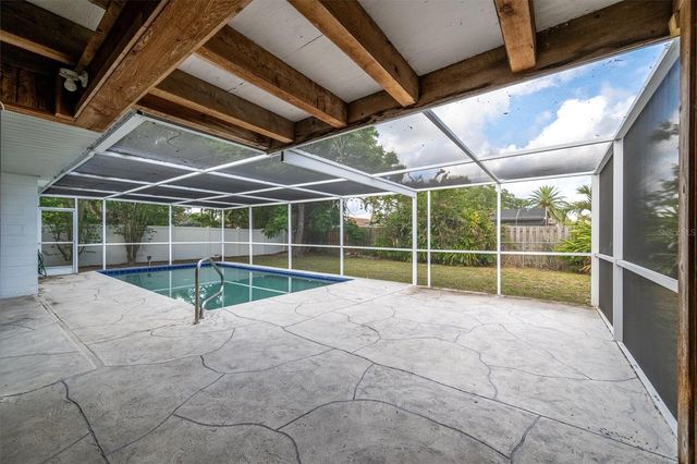 7464 CASS CIRCLE, Sarasota, FL 34231