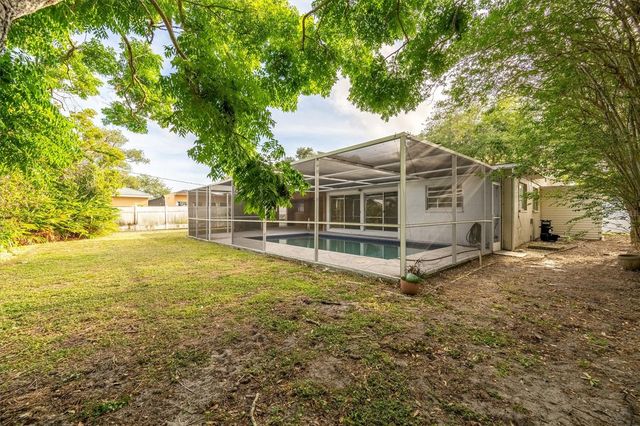 7464 CASS CIRCLE, Sarasota, FL 34231