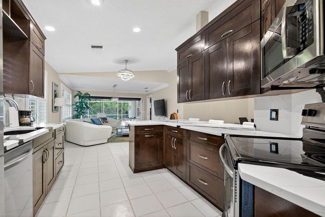 8381 SE Double Tree Drive, Hobe Sound, FL 33455