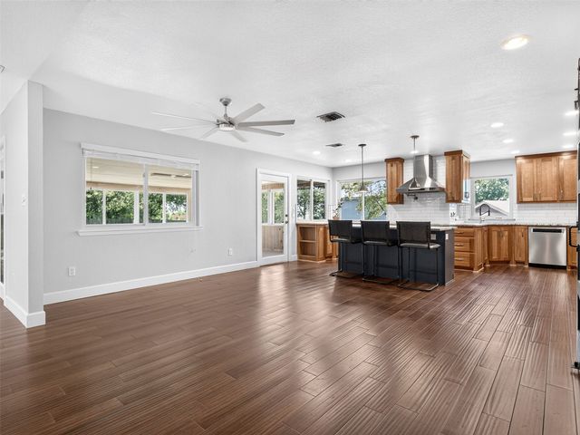 7733 Woodside Hill, Fort Worth, TX 76179