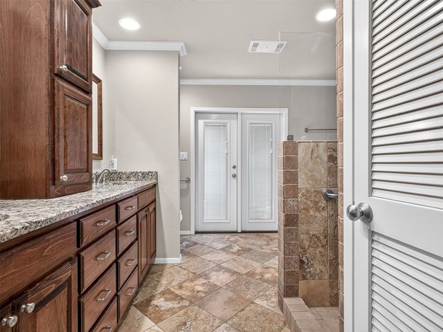 7733 Woodside Hill, Fort Worth, TX 76179