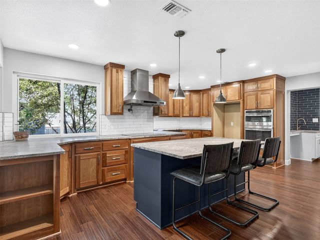7733 Woodside Hill, Fort Worth, TX 76179