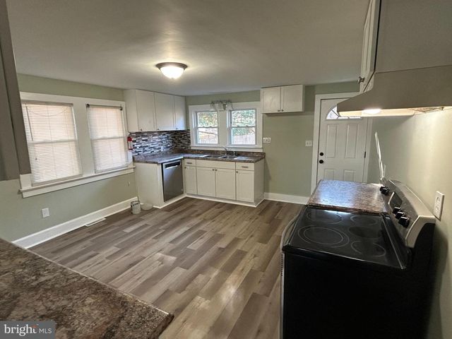 1 MICHIGAN RD, Pennsville, NJ 08070