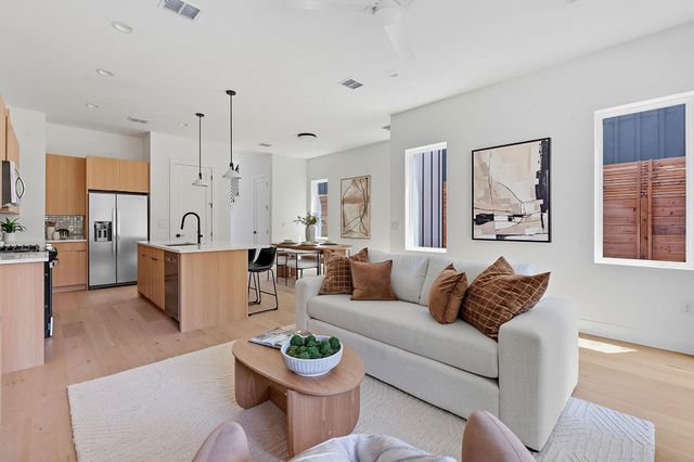 5706 Nancy DR 2, Austin, TX 78745