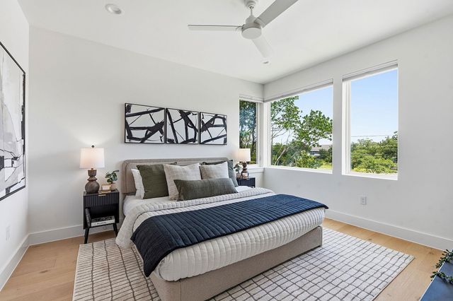 5706 Nancy DR 2, Austin, TX 78745