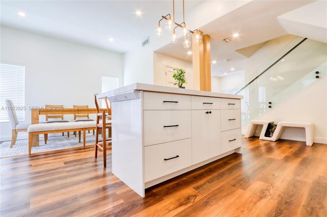 8905 SW 221st Ter, Cutler Bay, FL 33190