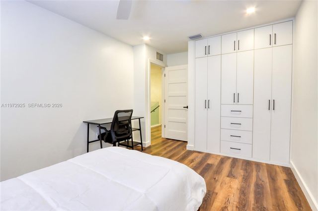 8905 SW 221st Ter, Cutler Bay, FL 33190