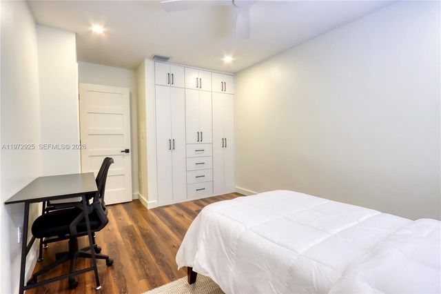 8905 SW 221st Ter, Cutler Bay, FL 33190