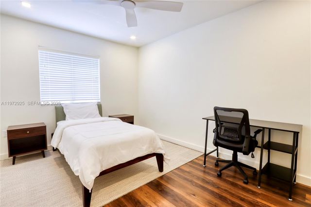 8905 SW 221st Ter, Cutler Bay, FL 33190