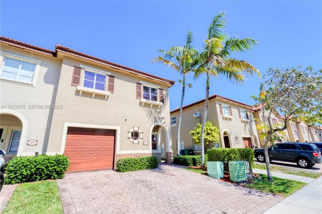 8905 SW 221st Ter, Cutler Bay, FL 33190