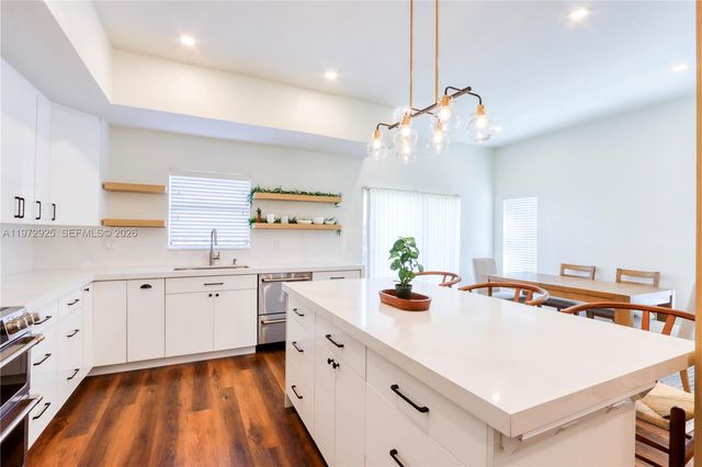 8905 SW 221st Ter, Cutler Bay, FL 33190