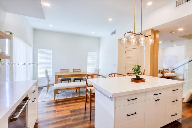 8905 SW 221st Ter, Cutler Bay, FL 33190