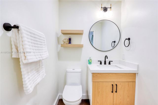 8905 SW 221st Ter, Cutler Bay, FL 33190