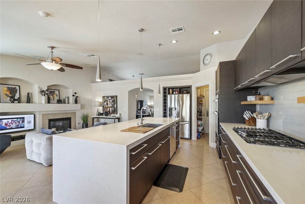 70 Tower Mustard Court, Henderson, NV 89002 — photo 5