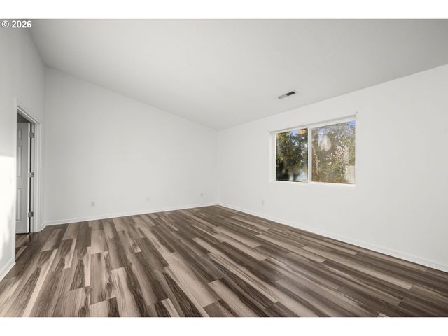 20125 MOSSY MEADOWS Ave, Oregon City, OR 97045