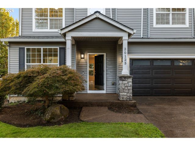 20125 MOSSY MEADOWS Ave, Oregon City, OR 97045