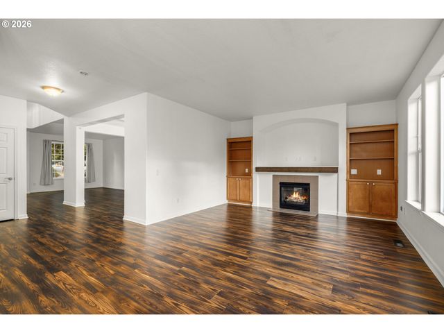 20125 MOSSY MEADOWS Ave, Oregon City, OR 97045