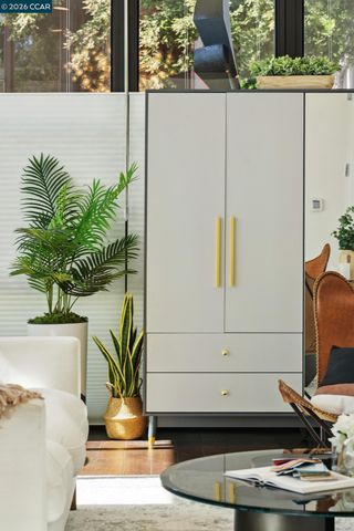 210 Lafayette Circle 101, Lafayette, CA 94549