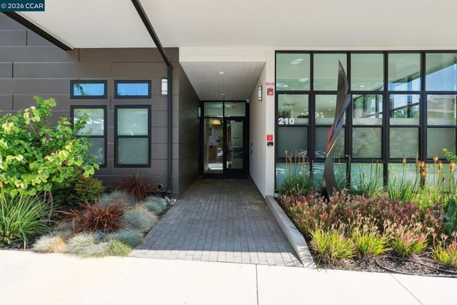 210 Lafayette Circle 101, Lafayette, CA 94549