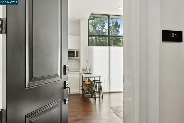 210 Lafayette Circle 101, Lafayette, CA 94549