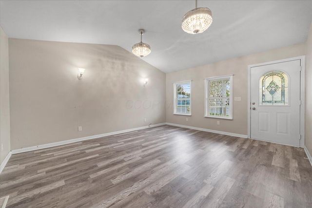 11025 Hebron Road, Buckeye Lake, OH 43008