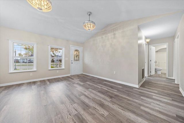 11025 Hebron Road, Buckeye Lake, OH 43008