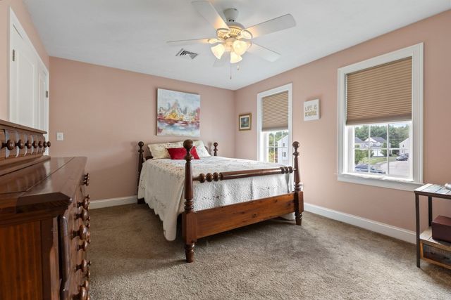 101 Sawmill Ln 101, Hanson, MA 02341