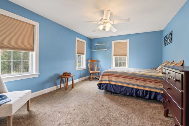 101 Sawmill Ln 101, Hanson, MA 02341