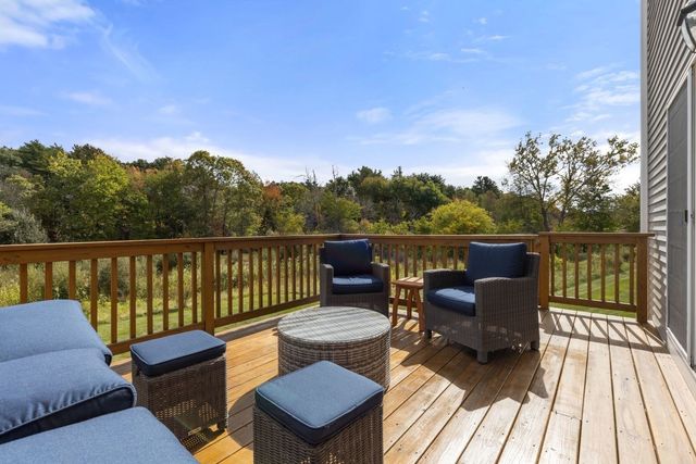 101 Sawmill Ln 101, Hanson, MA 02341