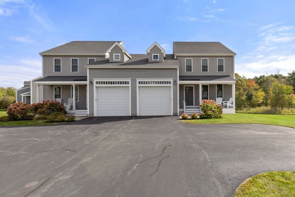 101 Sawmill Ln 101, Hanson, MA 02341
