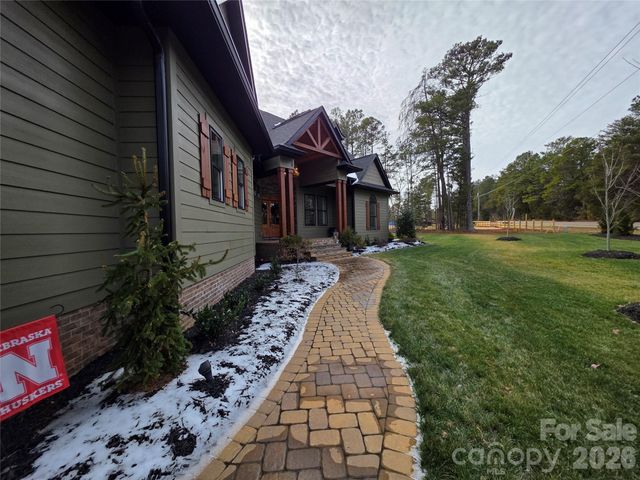 425 W North Corner Road, Lancaster, SC 29720