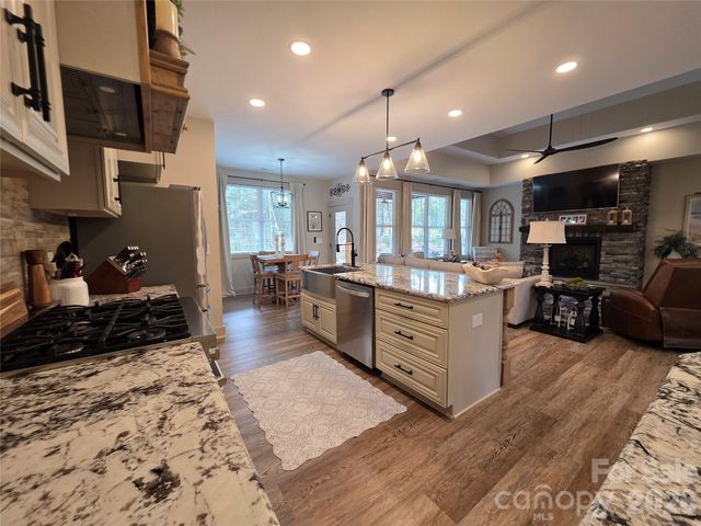 425 W North Corner Road, Lancaster, SC 29720